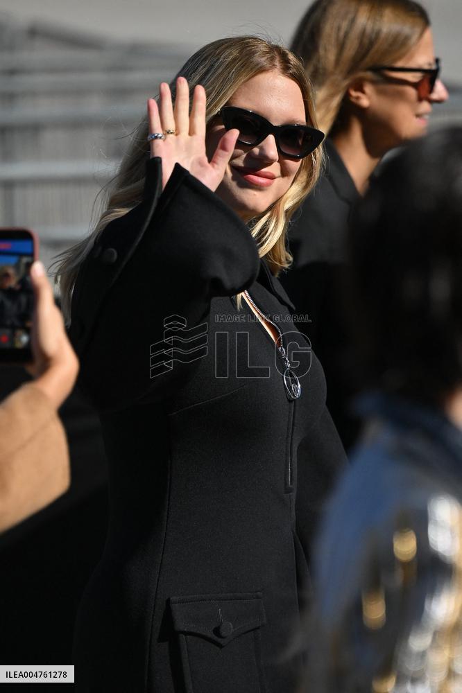 PFW Louis Vuitton Outside Arrivals