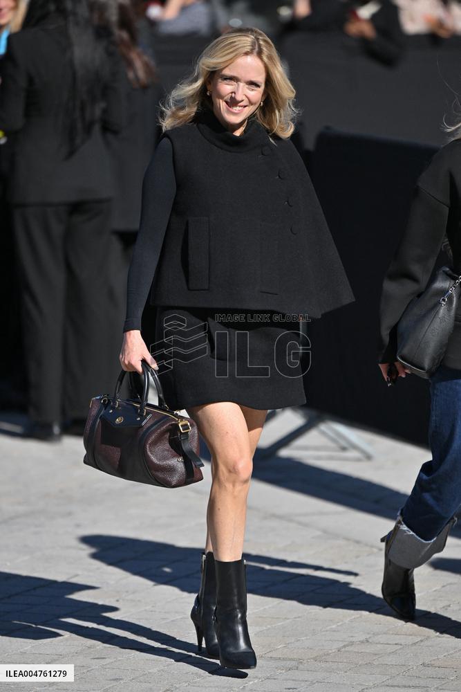 PFW Louis Vuitton Outside Arrivals