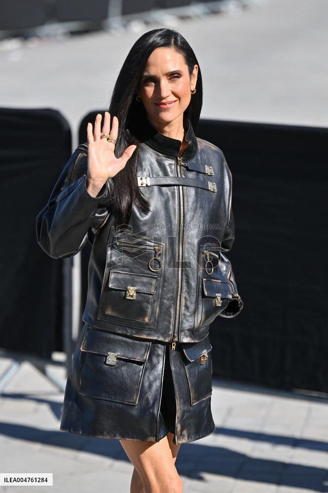 PFW Louis Vuitton Outside Arrivals