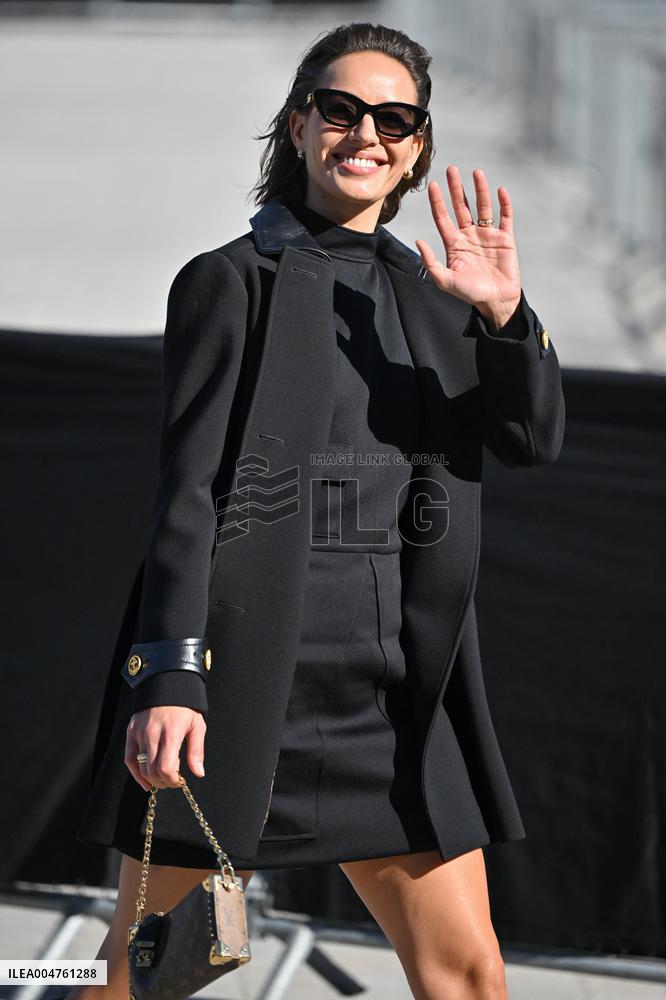 PFW Louis Vuitton Outside Arrivals