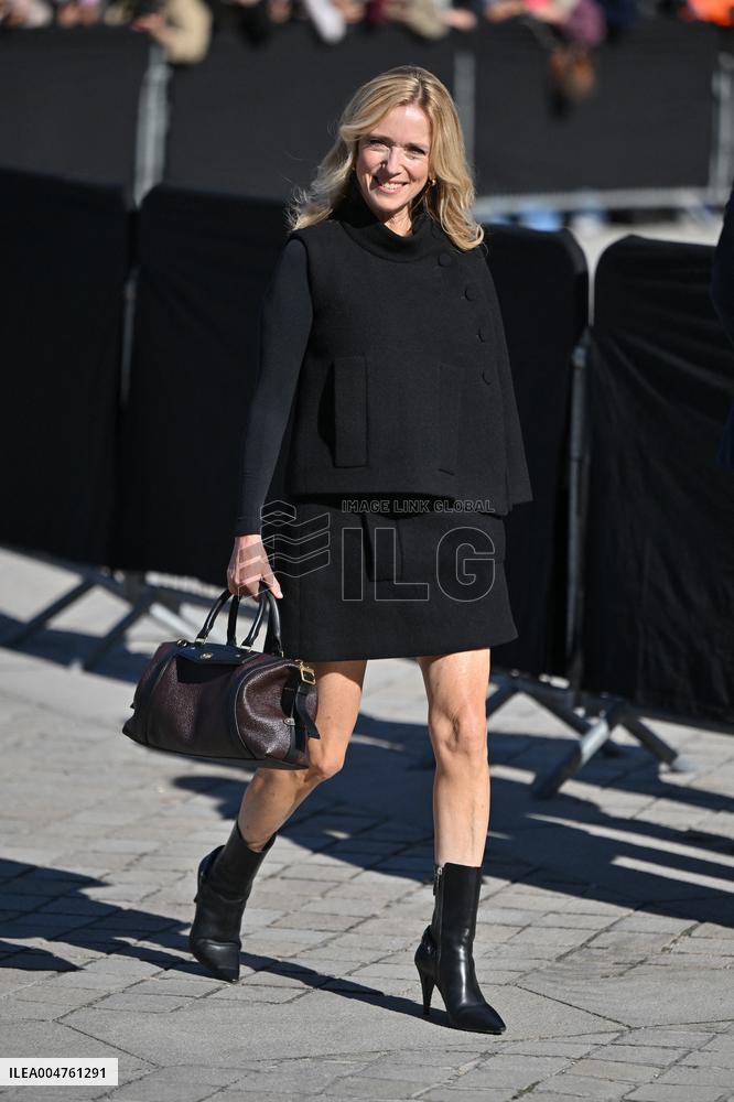 PFW Louis Vuitton Outside Arrivals