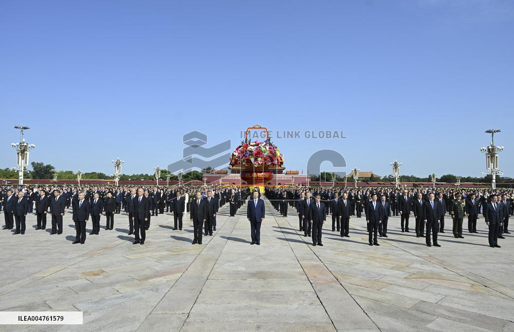 President Xi Jinping Paying Tribute to Fallen National Heroes - Beijing