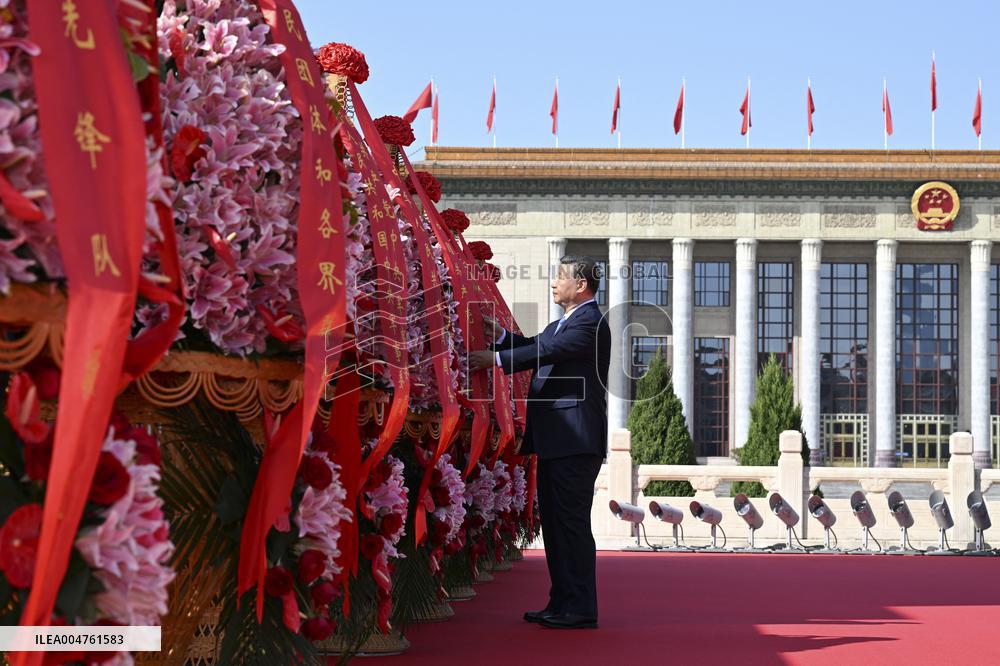 President Xi Jinping Paying Tribute to Fallen National Heroes - Beijing