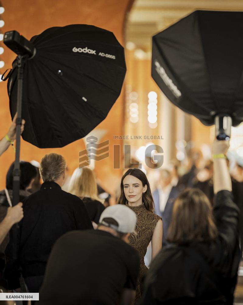 PFW - Louis Vuitton Front Row