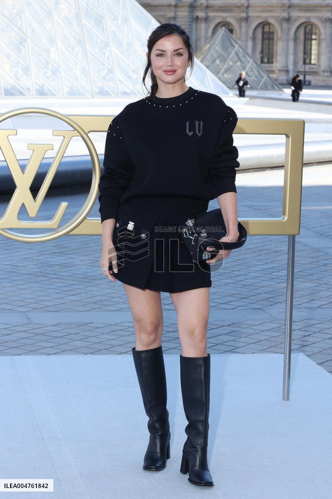 PFW - Louis Vuitton Photocall