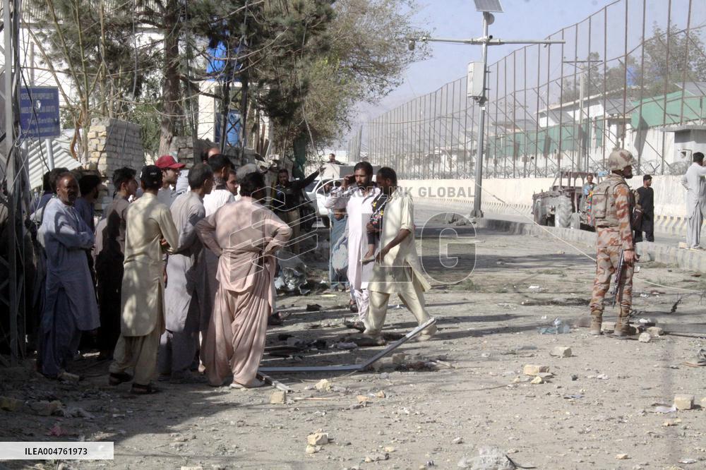A Car Bomb Attack Has Killed at Least 10 People in Pakistan