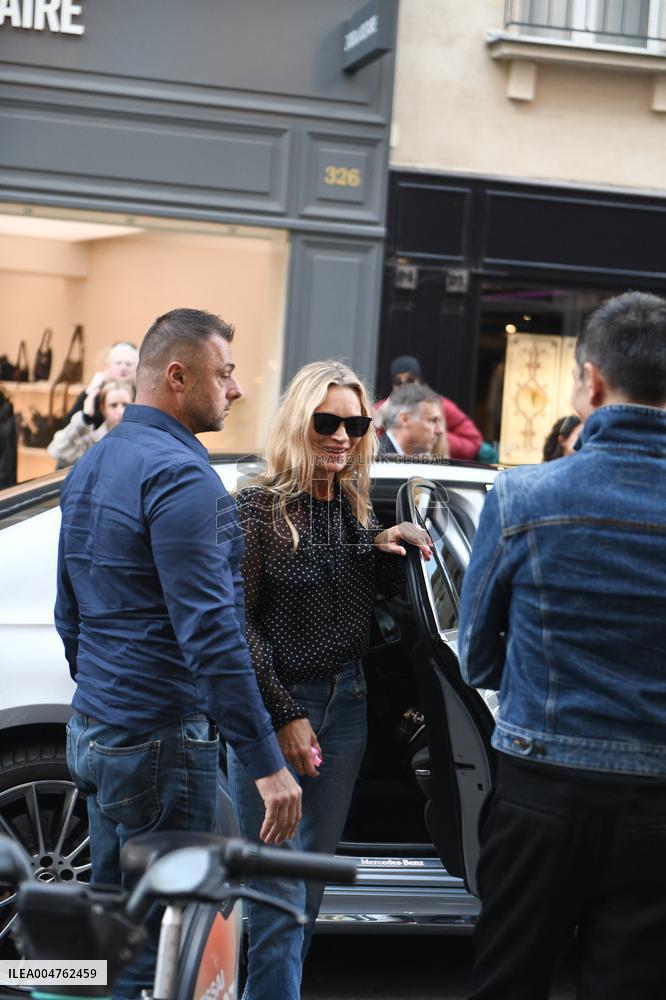 PFW - Kate Moss Sighting