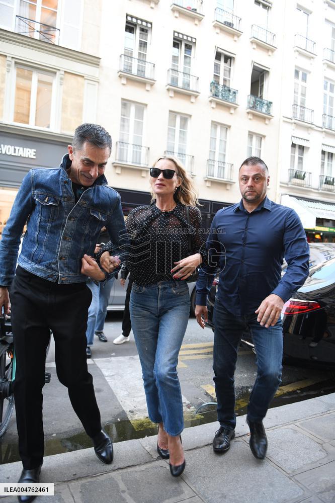 PFW - Kate Moss Sighting