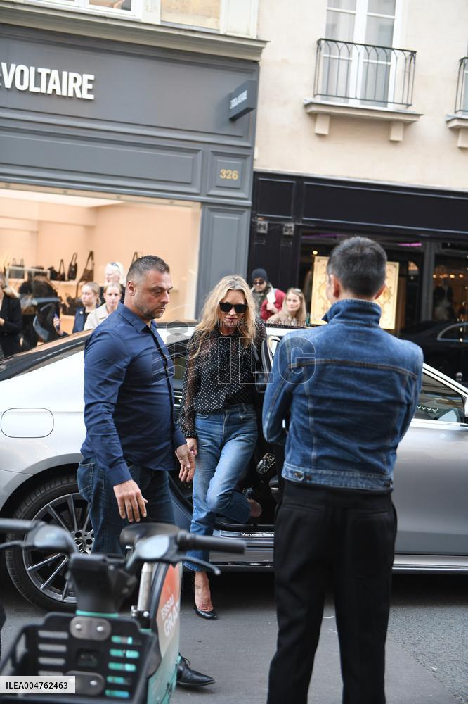 PFW - Kate Moss Sighting