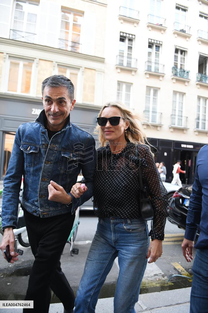 PFW - Kate Moss Sighting