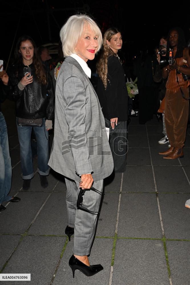 PFW Stella McCartney Outside Arrivals