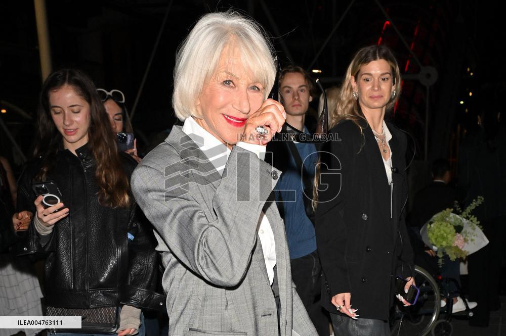 PFW Stella McCartney Outside Arrivals