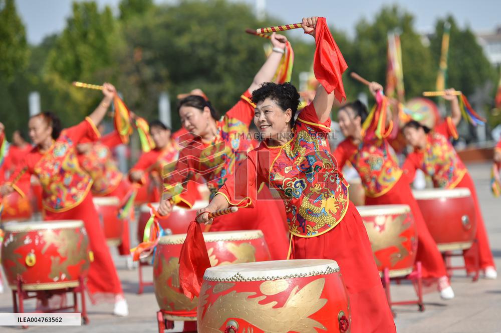 Folk Performances Celebrate The National Day Holiday