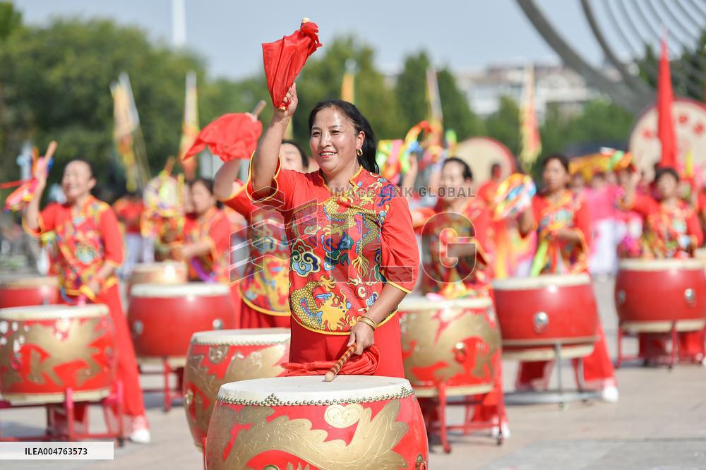 Folk Performances Celebrate The National Day Holiday
