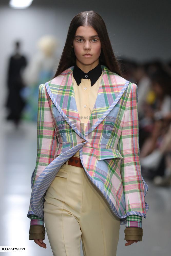 PFW - Anrealage Runway