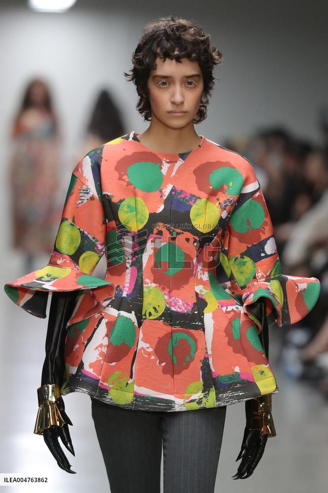 PFW - Anrealage Runway