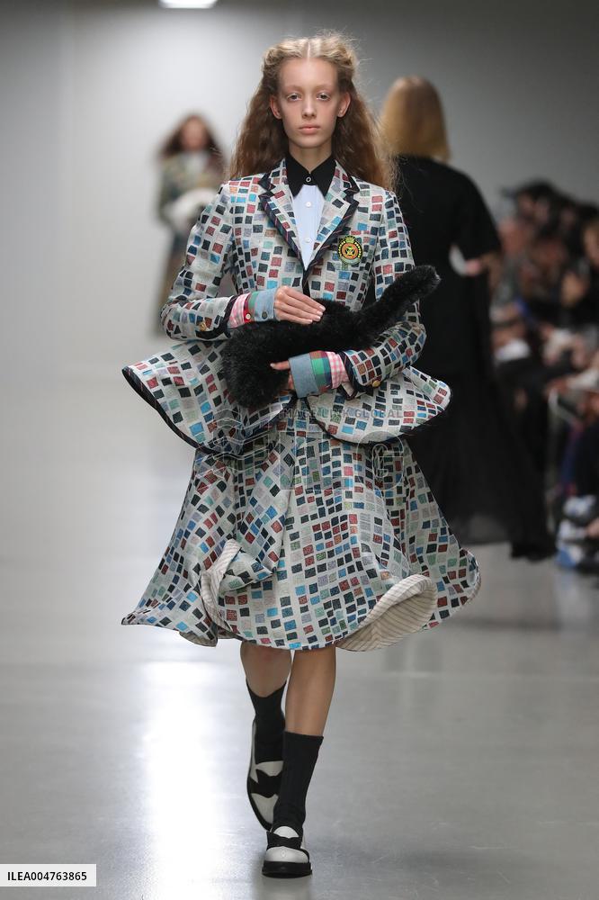 PFW - Anrealage Runway