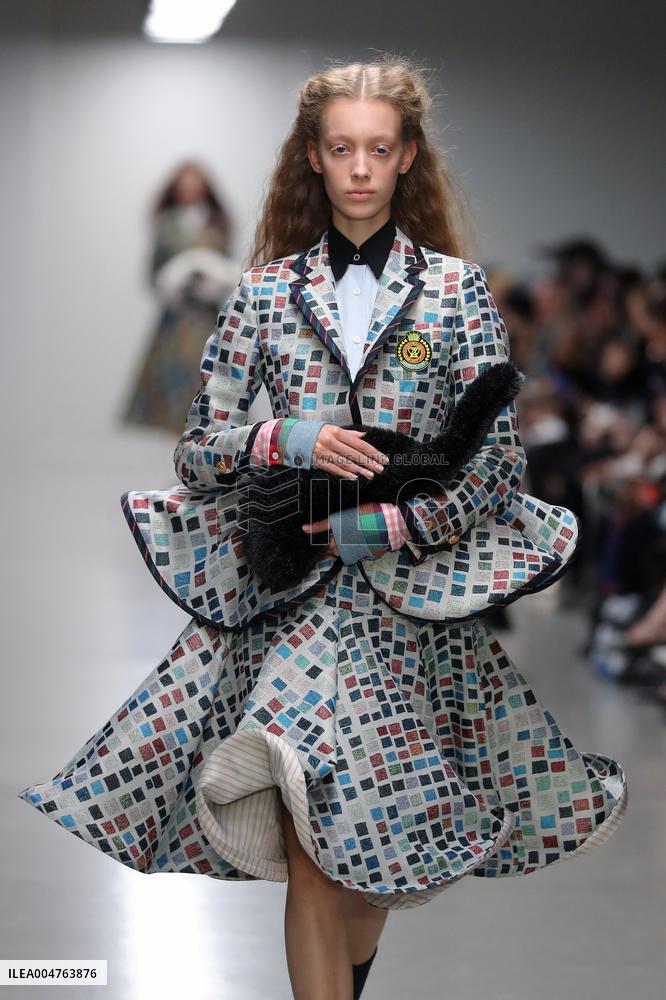 PFW - Anrealage Runway