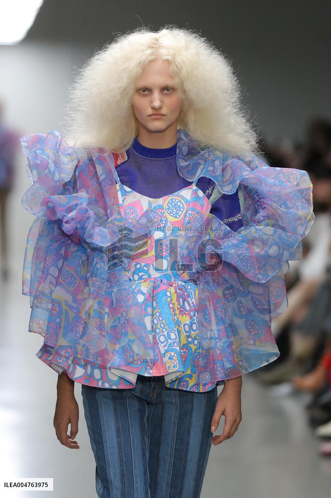 PFW - Anrealage Runway