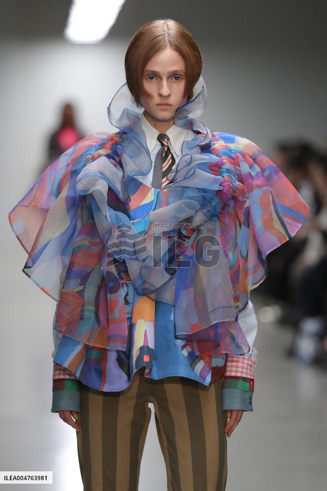 PFW - Anrealage Runway