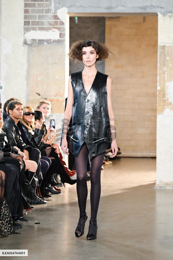 PFW - Pressiat Runway