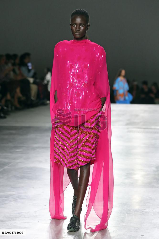 PFW - Dries Van Noten Runway