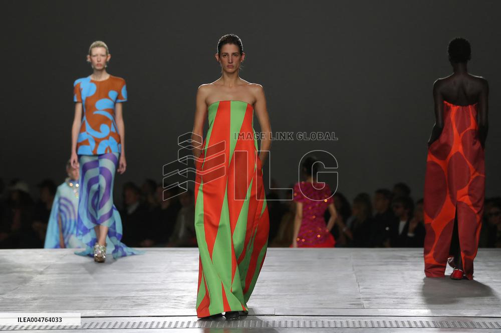 PFW - Dries Van Noten Runway