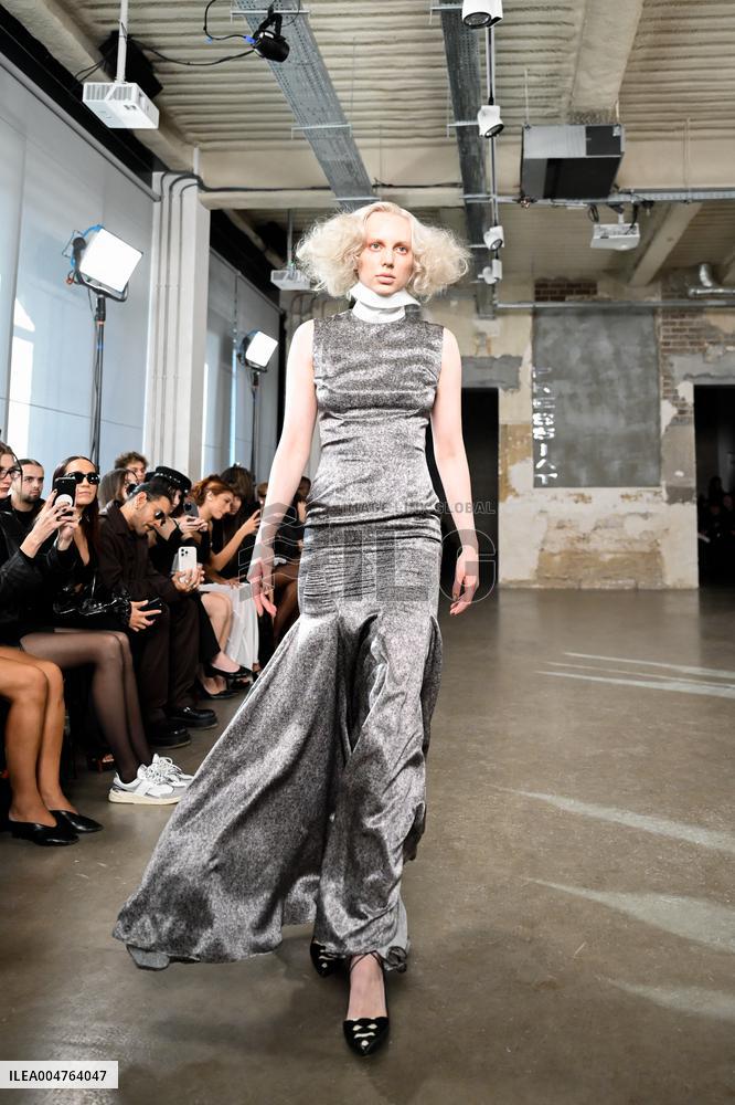 PFW - Pressiat Runway