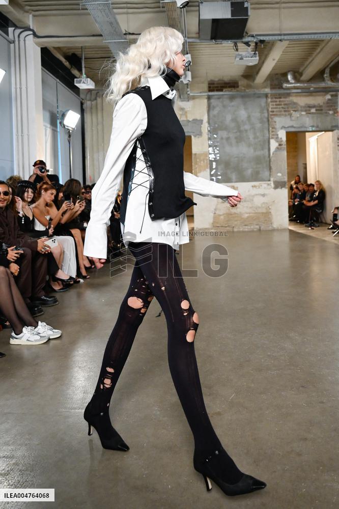 PFW - Pressiat Runway