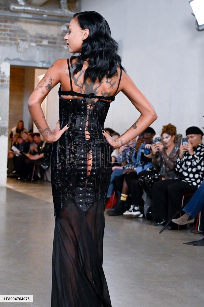 PFW - Pressiat Runway