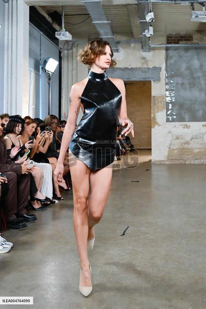 PFW - Pressiat Runway