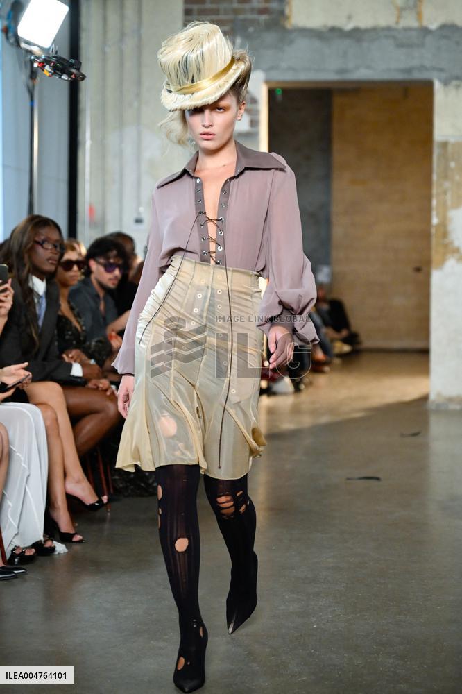 PFW - Pressiat Runway