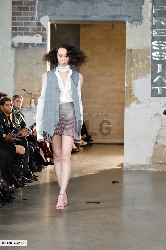 PFW - Pressiat Runway