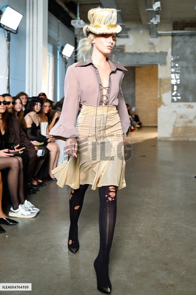 PFW - Pressiat Runway