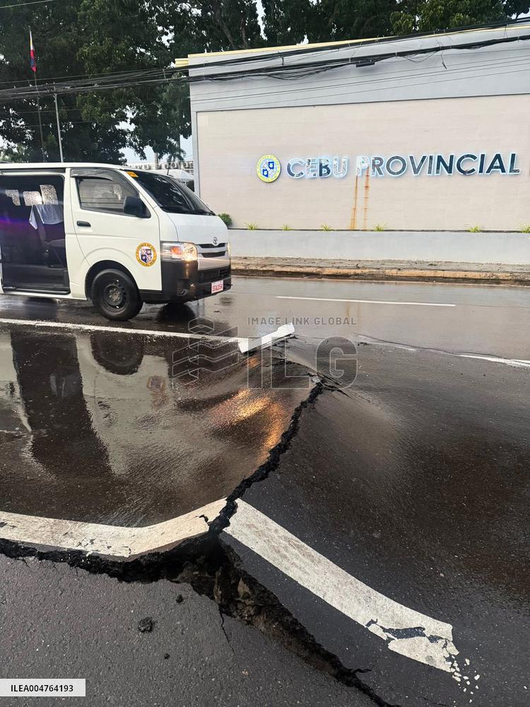 Earthquake in Philippines Kills Dozens