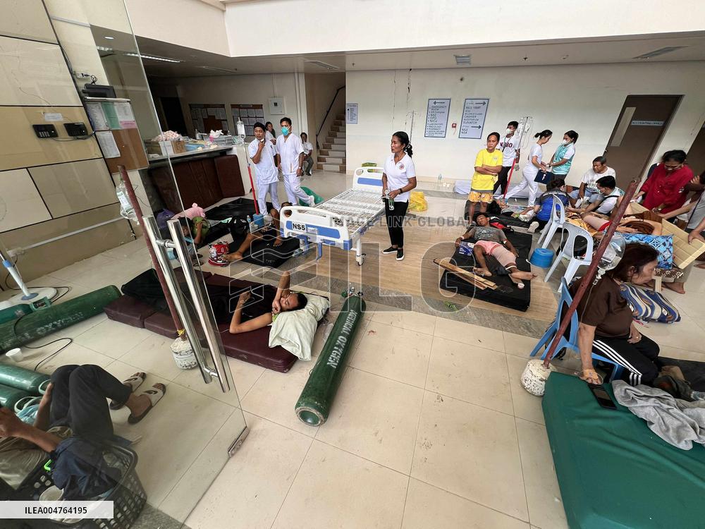 Earthquake in Philippines Kills Dozens