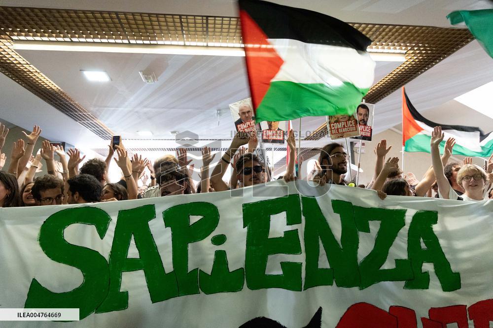 Students Demonstration to Support Palestine - Rome