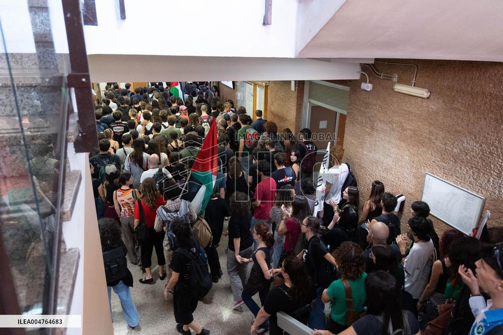 Students Demonstration to Support Palestine - Rome