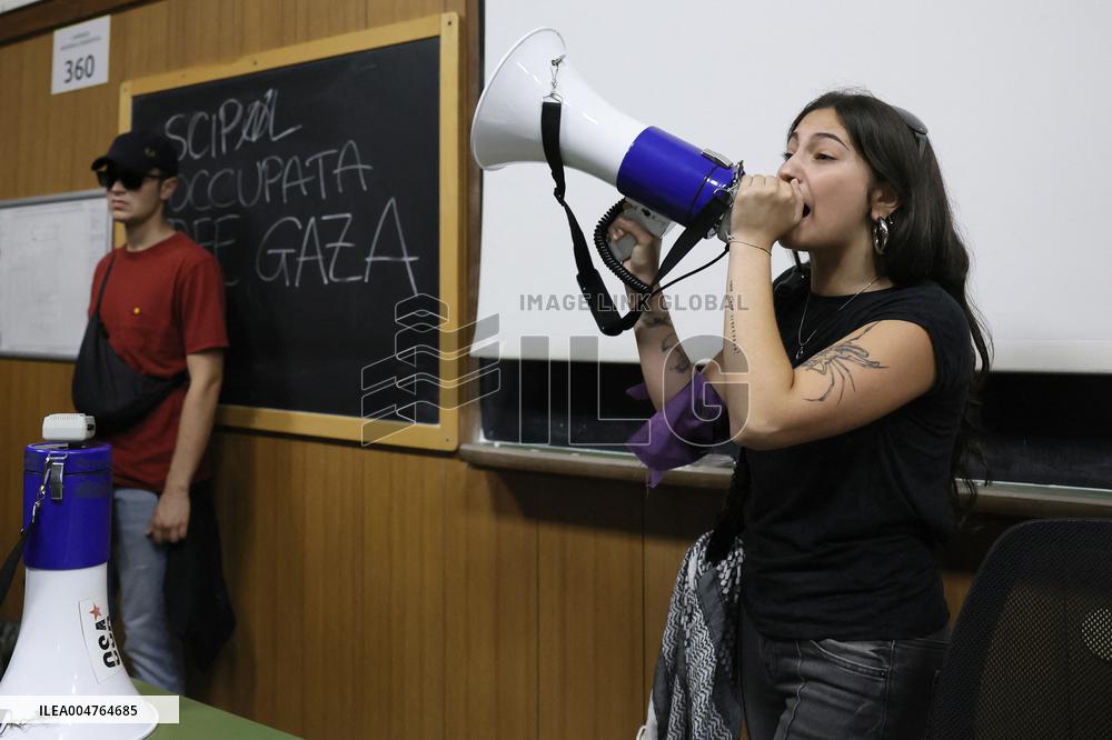 Students Demonstration to Support Palestine - Rome