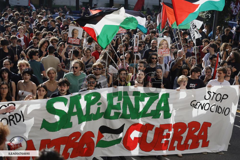 Students Demonstration to Support Palestine - Rome