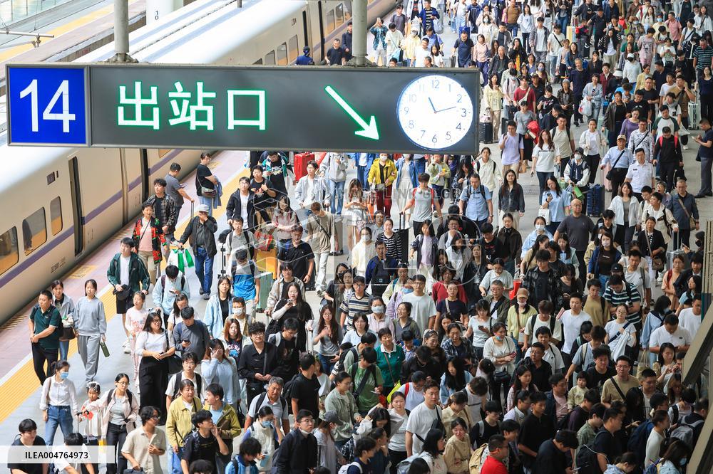 Railway Travel Peak During The National Day Holiday