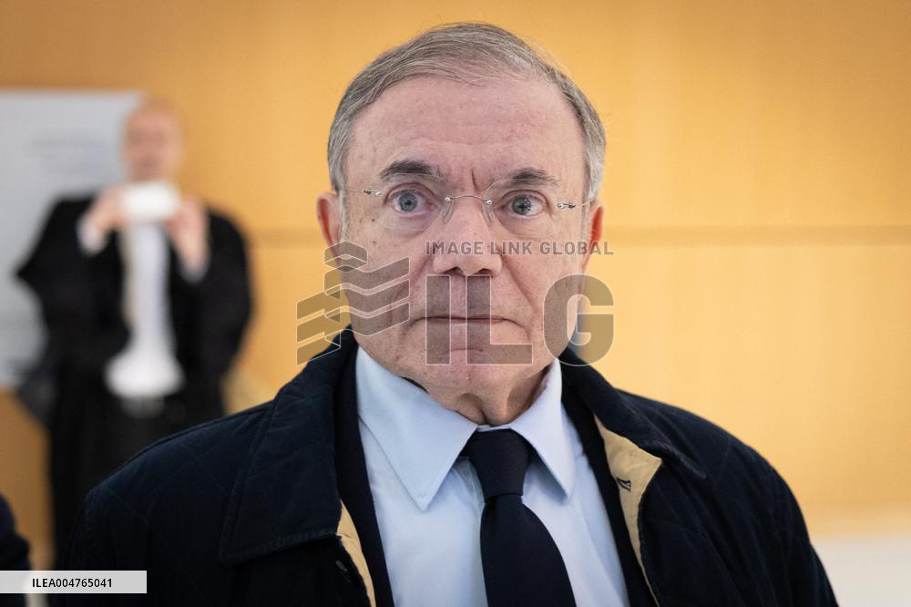 Former Casino CEO trial for stock price manipulation and corruption - Paris