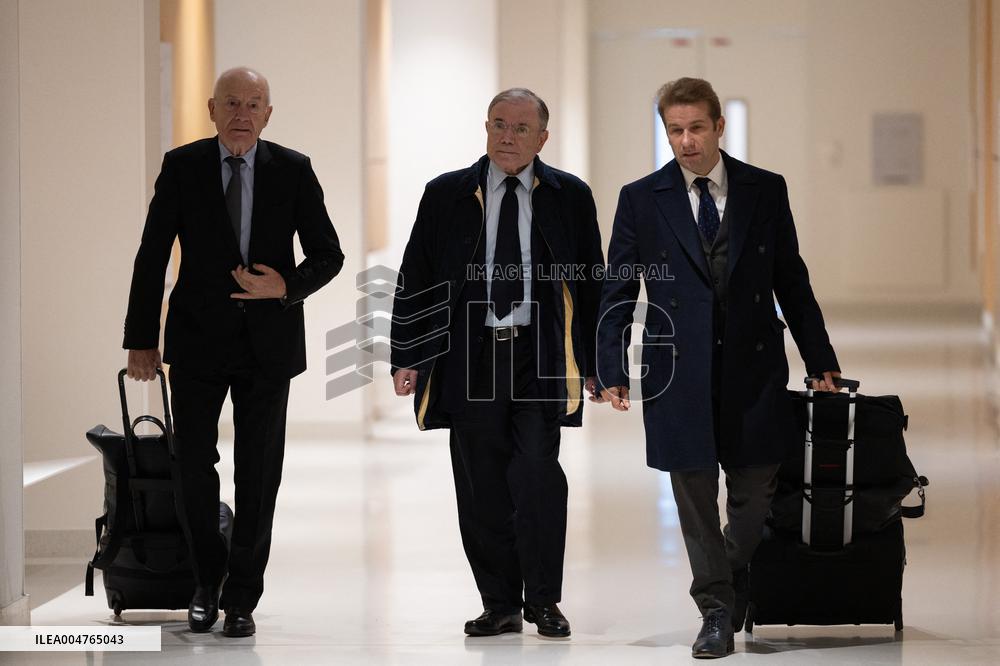 Former Casino CEO trial for stock price manipulation and corruption - Paris