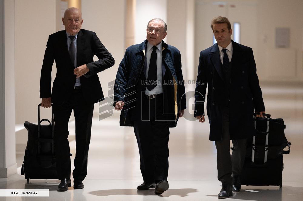 Former Casino CEO trial for stock price manipulation and corruption - Paris