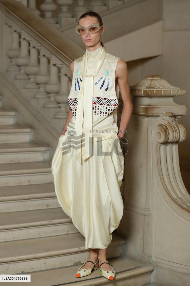 PFW - Maitrepierre Runway