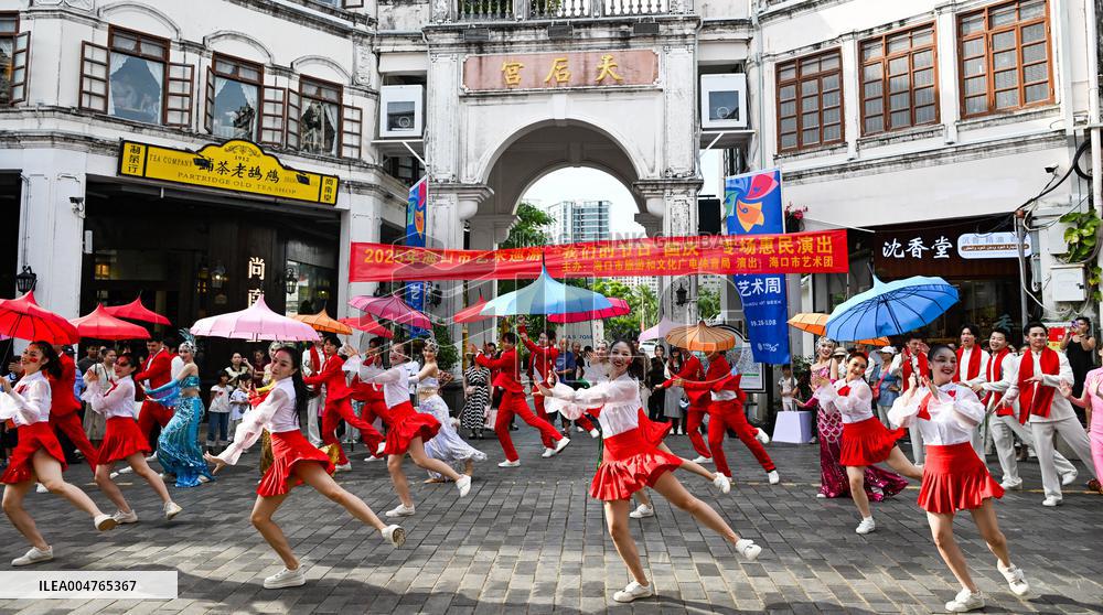 Cultural Tourism During National Day In China - China