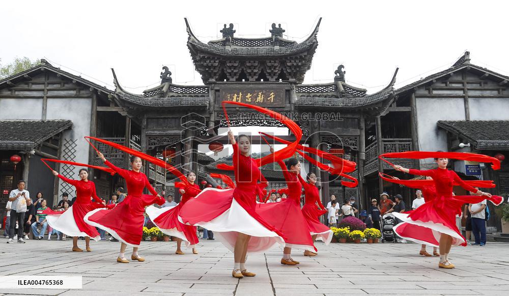 Cultural Tourism During National Day In China - China