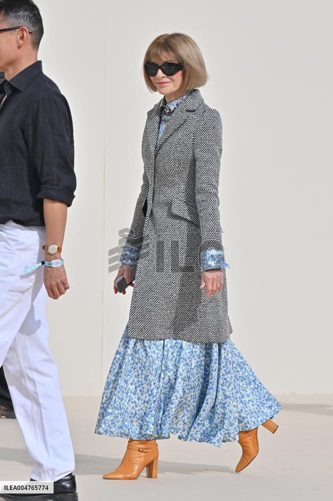 PFW Dior Outside Arrivals