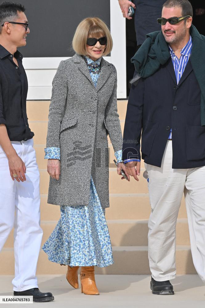 PFW Dior Outside Arrivals