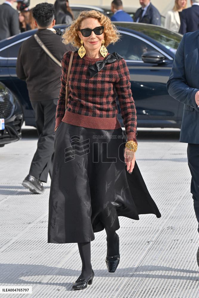 PFW Dior Outside Arrivals